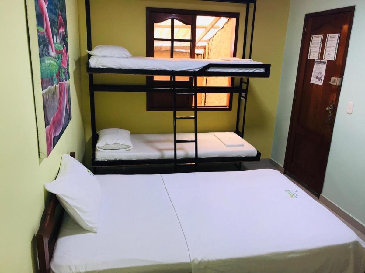 Hostal La Esperanza Летисия Экстерьер фото