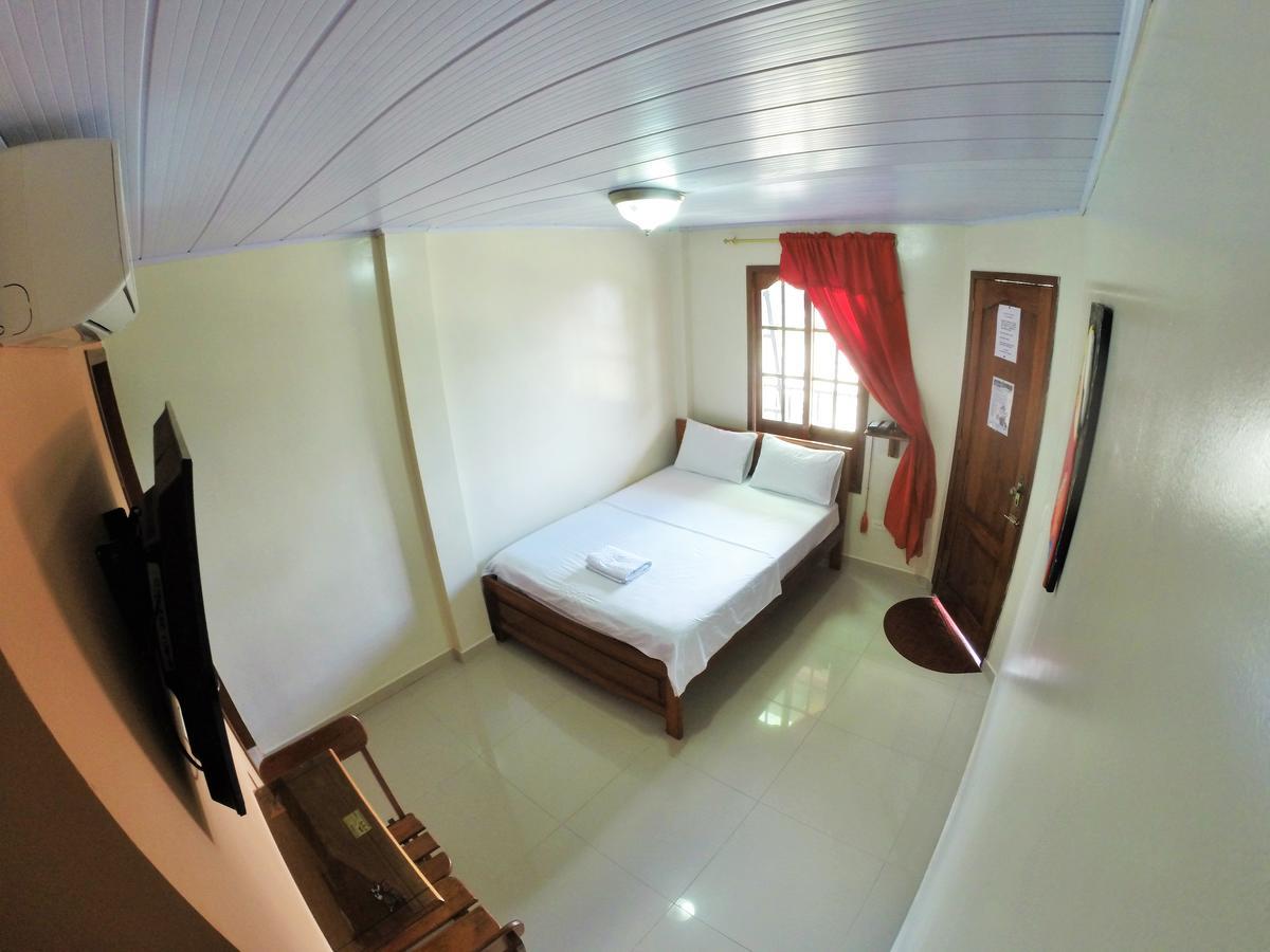 Hostal La Esperanza Летисия Экстерьер фото