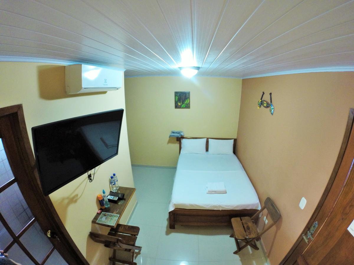 Hostal La Esperanza Летисия Экстерьер фото